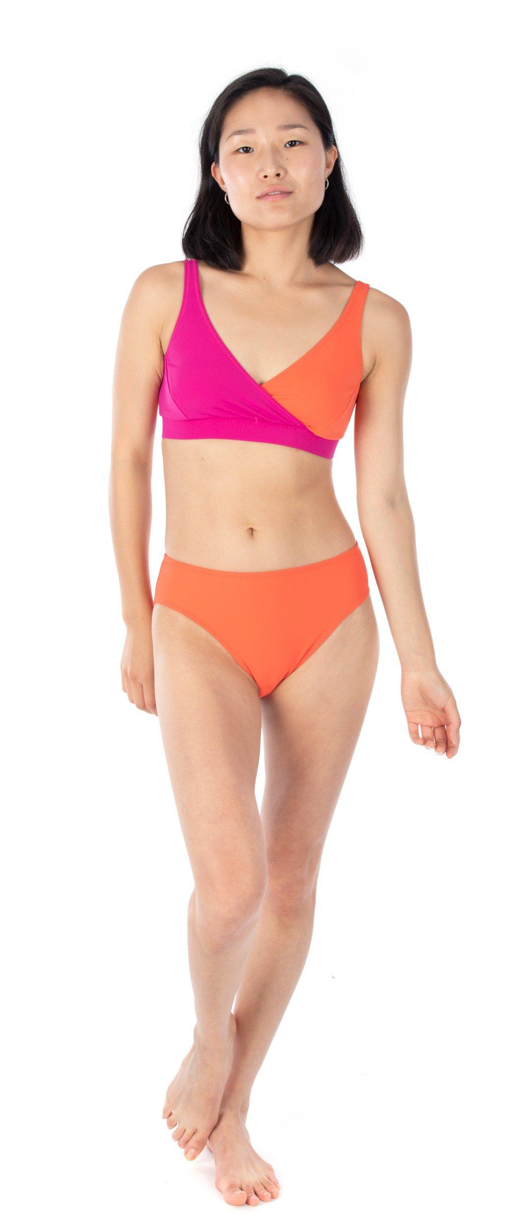 Have fun with color blocking when you make you own bikini with this Jalie pattern. Fun and modern look and a great way to use your fabric remnants.
