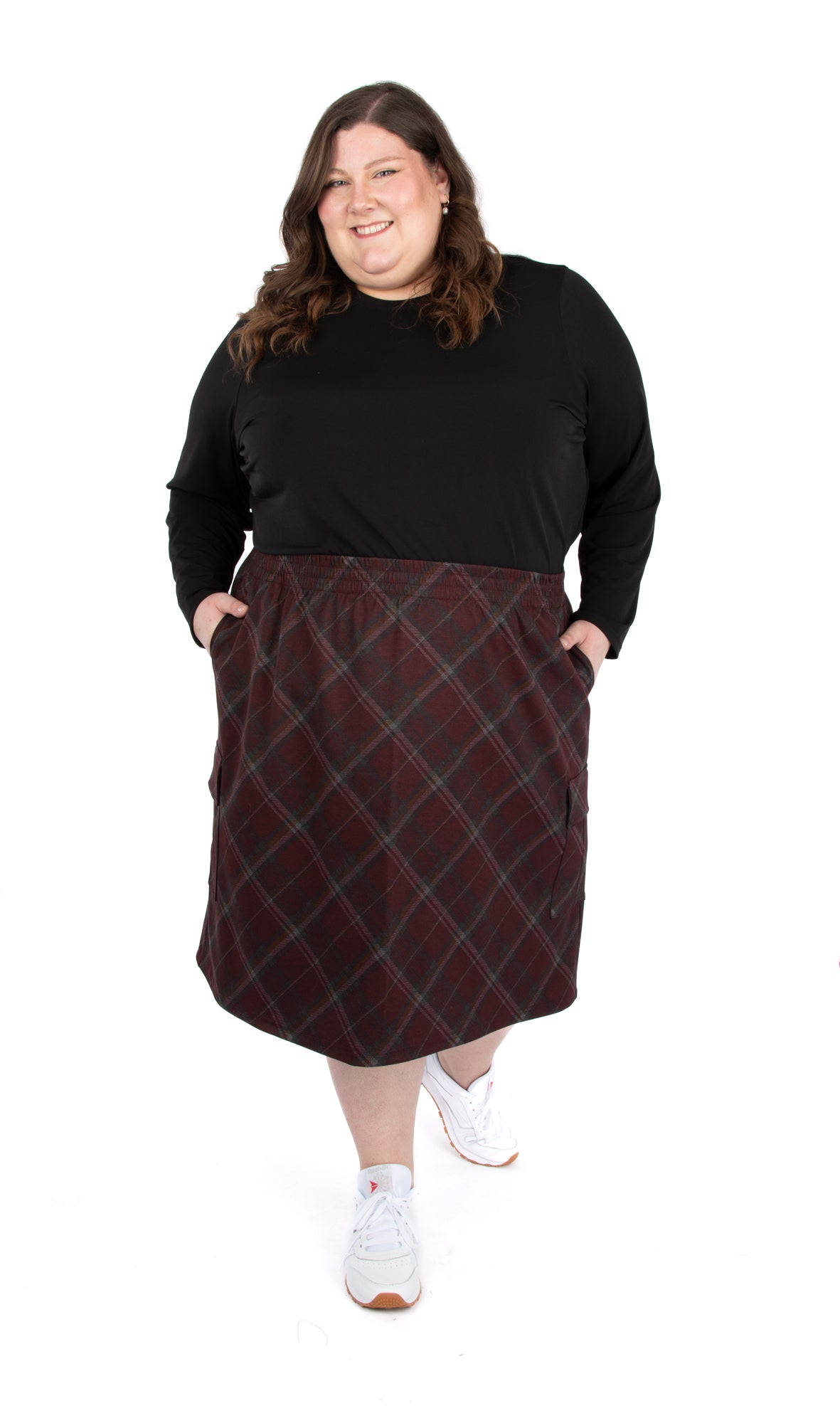 4672 // TINA Essential tees