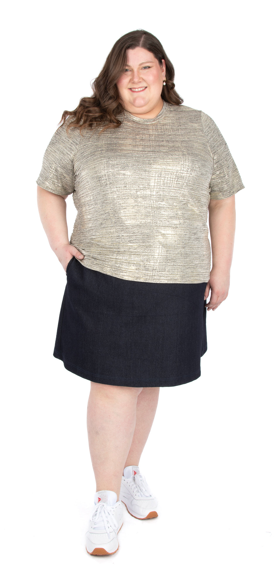 4672 // TINA Essential tees