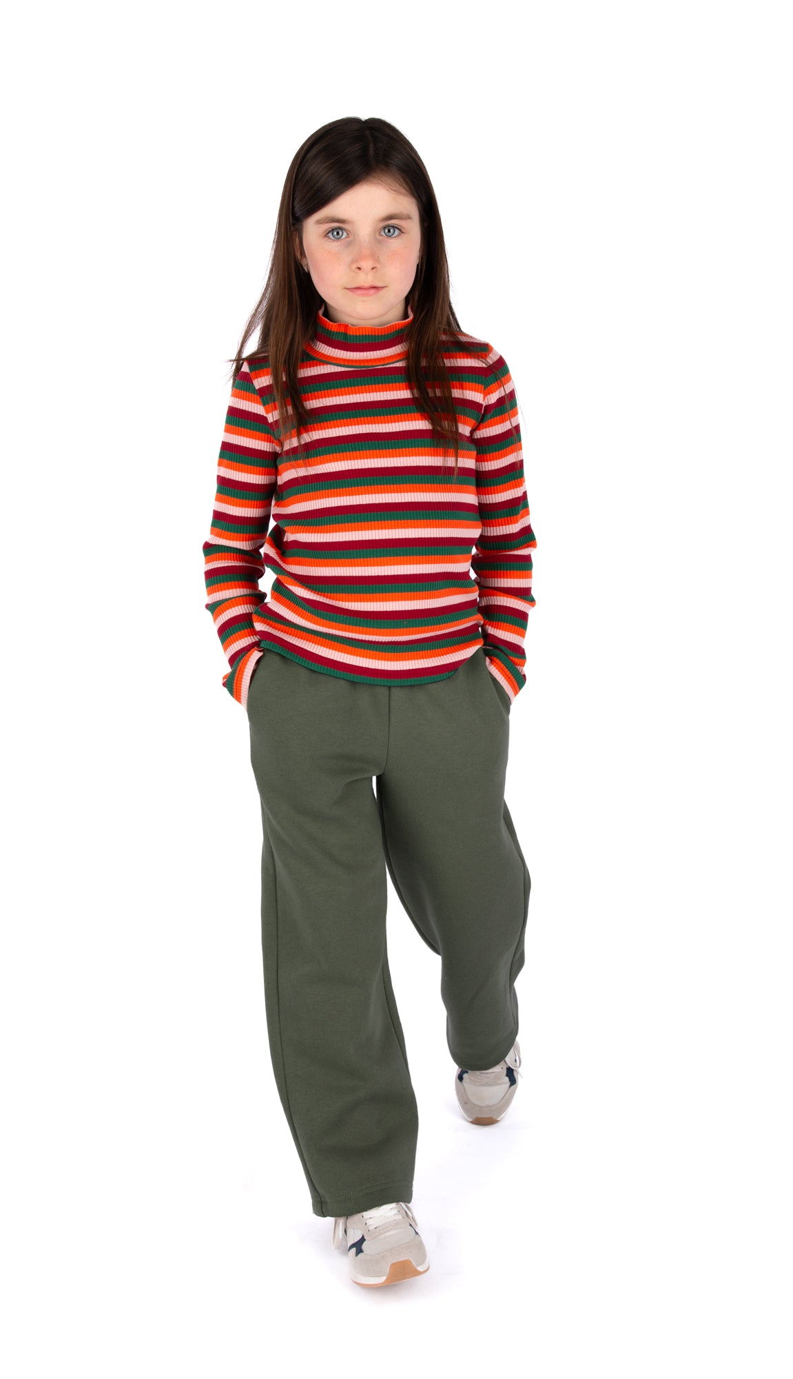 4672 // TINA Essential tees