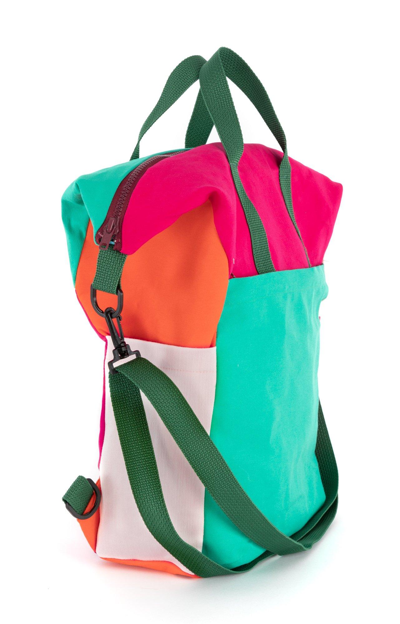 Funky convertible vega bag in a mix of colorful twill