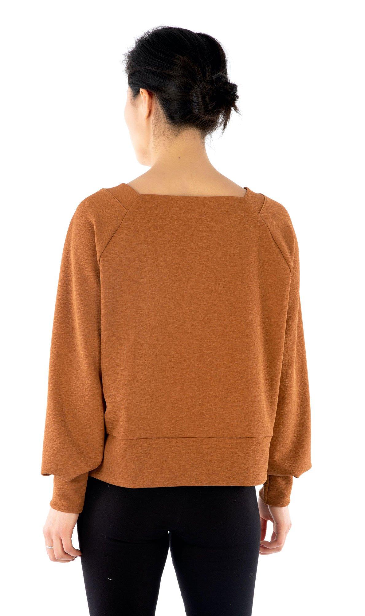 Puff sleeve + square neck